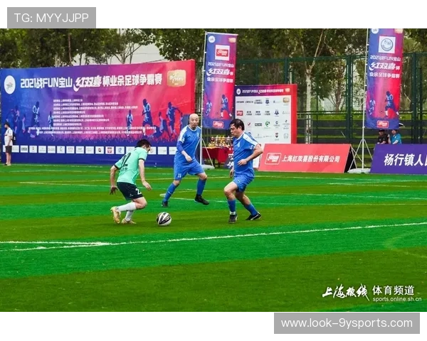 北京足球联赛激战正酣 各队为晋级拼尽全力 新赛季焦点赛事一触即发